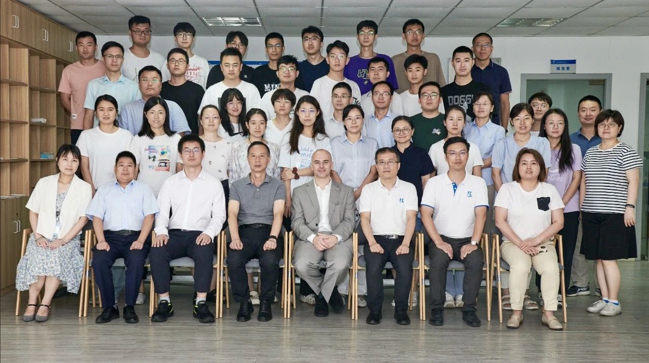 国际流体机械教授专家到访凯泉进行学术交流